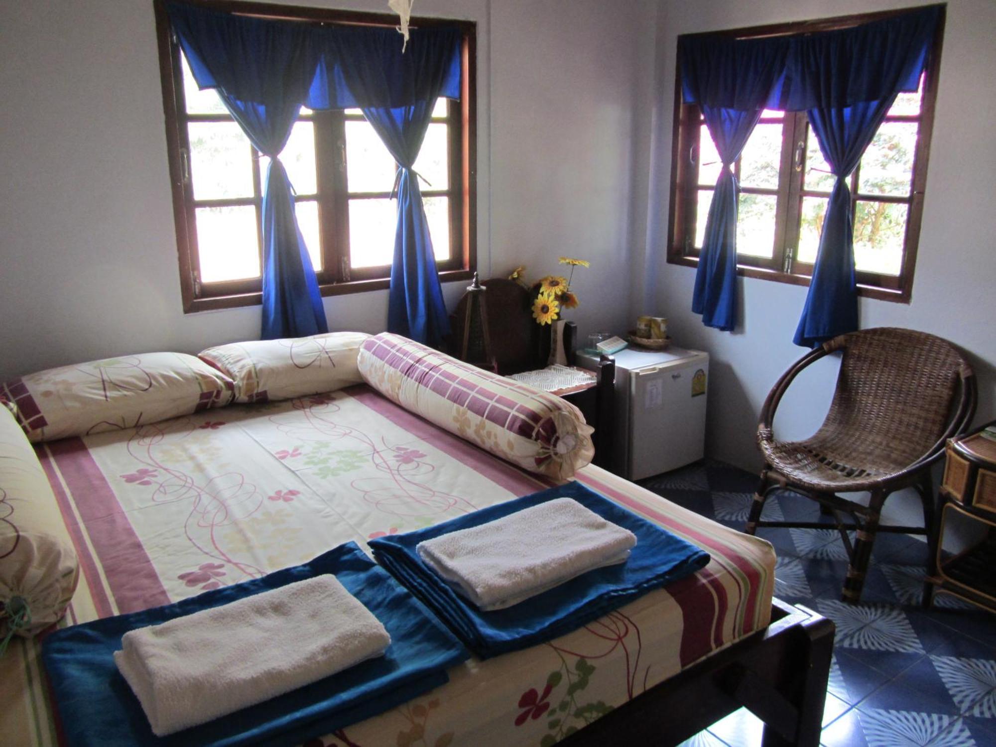 Flower Paradise Bungalows & Swiss Restaurant Roestiland Lamai Beach  Екстер'єр фото