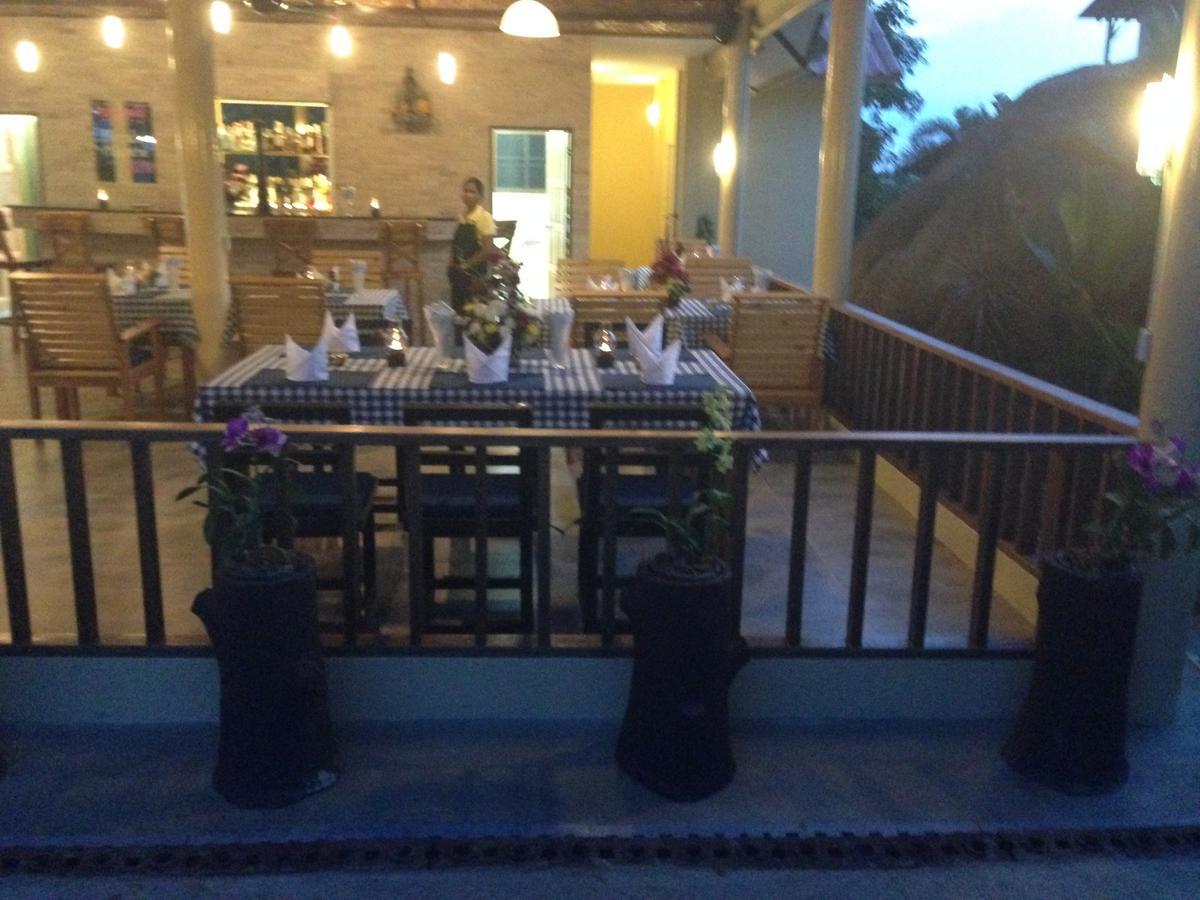 Flower Paradise Bungalows & Swiss Restaurant Roestiland Lamai Beach  Екстер'єр фото